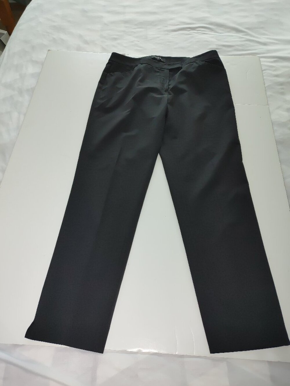 LAFAYETTE 148 Woman's  Virgin Wool High Rise  Casual Pants Size 8 Used